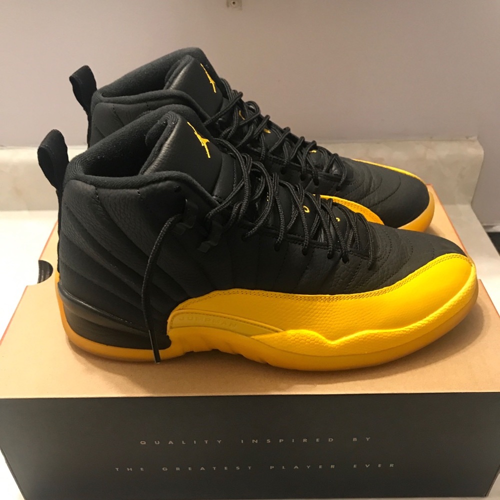 AIR JORDAN 12 RETRO, UNIVERSITY GOLD